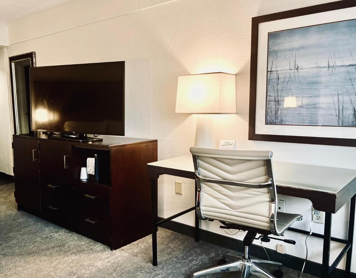 Holiday Inn Virginia Beach - Norfolk By Ihg מראה חיצוני תמונה