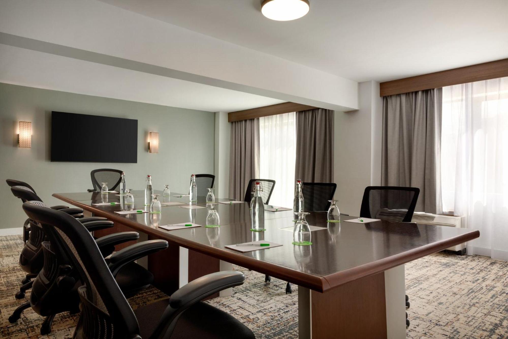 Holiday Inn Virginia Beach - Norfolk By Ihg מראה חיצוני תמונה