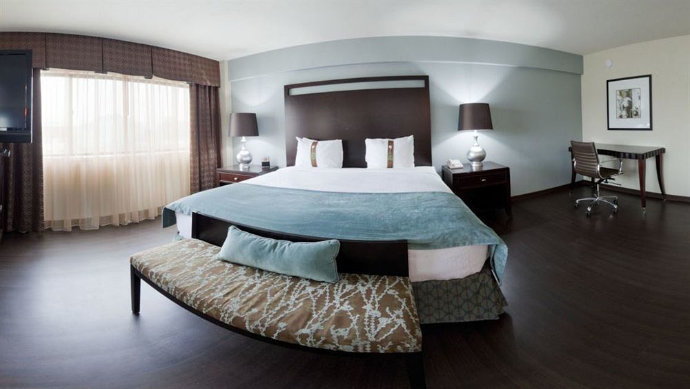 Holiday Inn Virginia Beach - Norfolk By Ihg מראה חיצוני תמונה