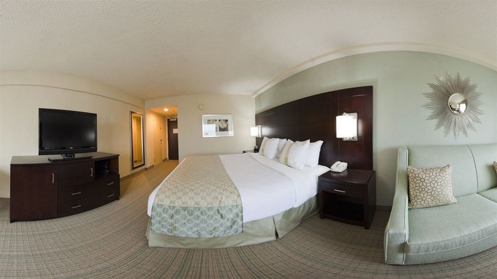 Holiday Inn Virginia Beach - Norfolk By Ihg מראה חיצוני תמונה